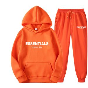 Essential Hoodie Outfits for Easy Weekend Streetwear