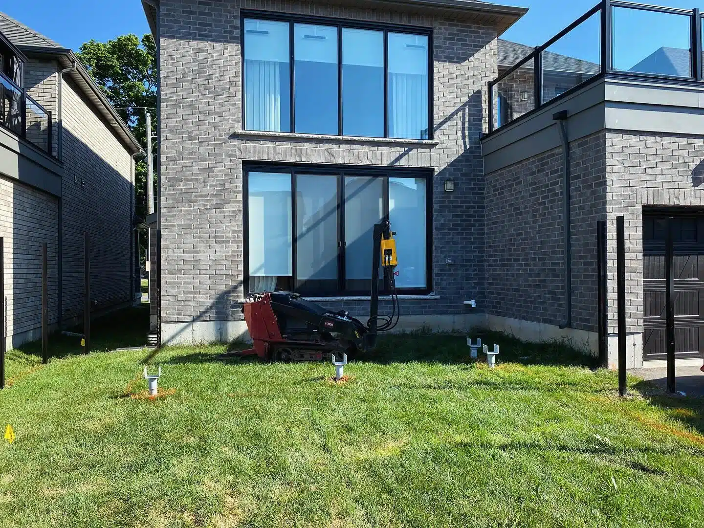 Guide to Choosing the Right Screw Foundation for Your Project