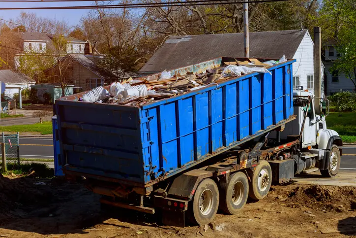 How to Choose the Best Junk Removal Service in McLean