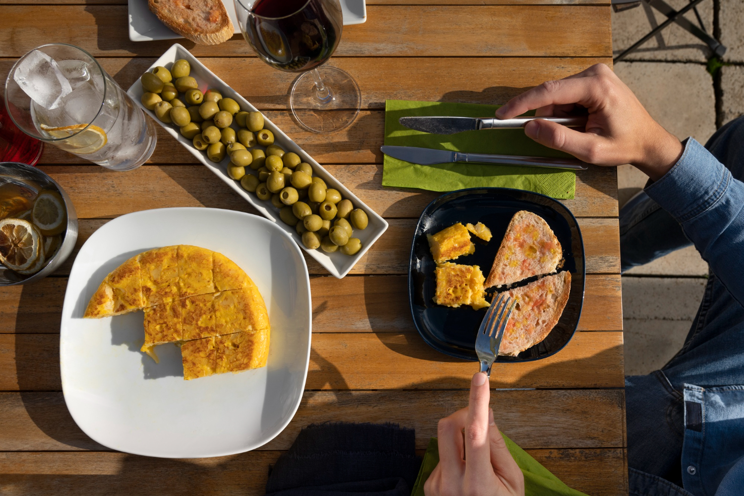 Authentic Flavours You Can Expect at a Spanish Restaurant Bondi